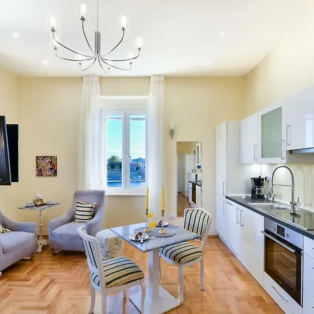 Apartment Noble Elegance Studio *