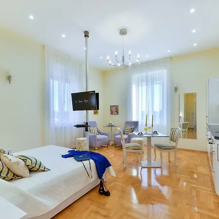 Apartment Noble Elegance Studio *