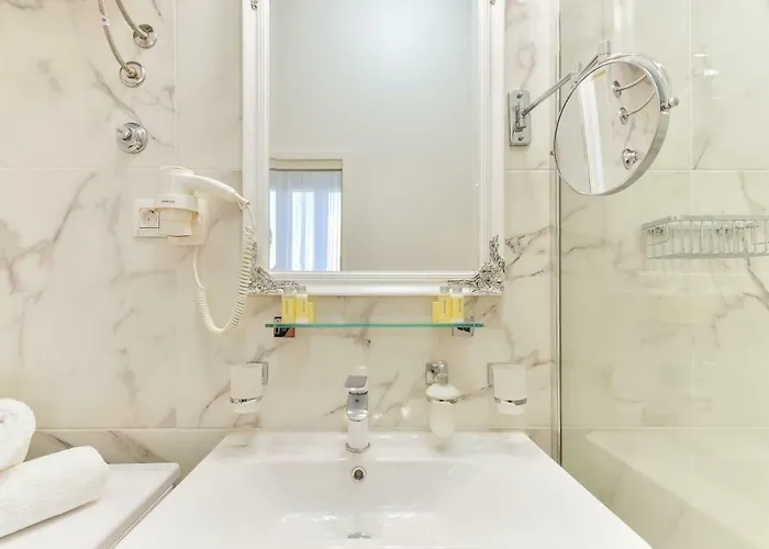 Noble Elegance Studio Готель Задар